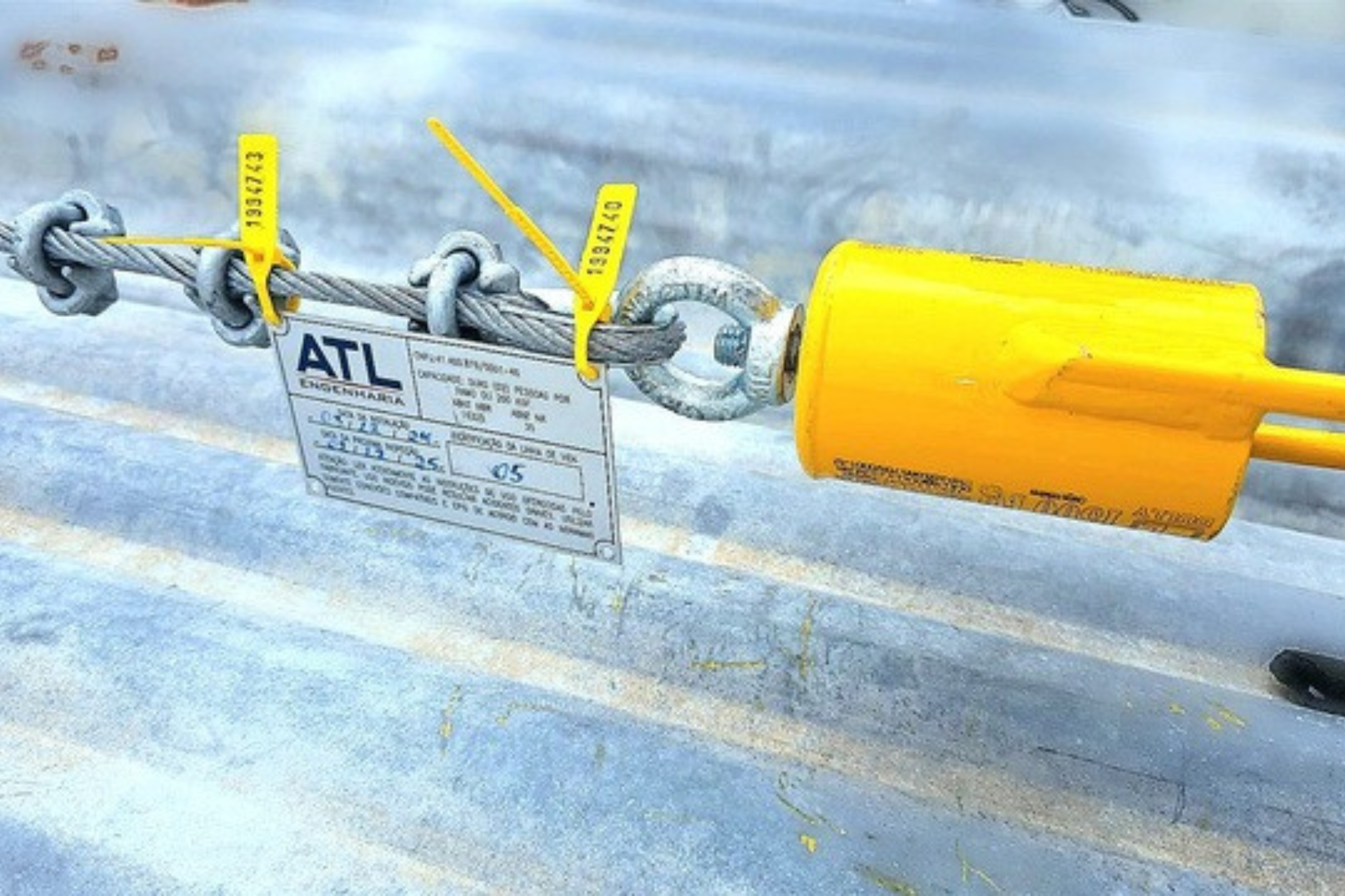 Linhas de vida verticais e horizontais